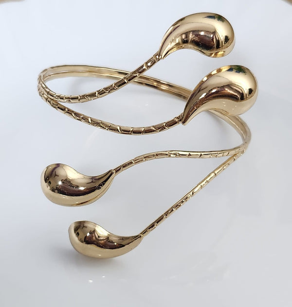 Trendy Drop Armcuff for women