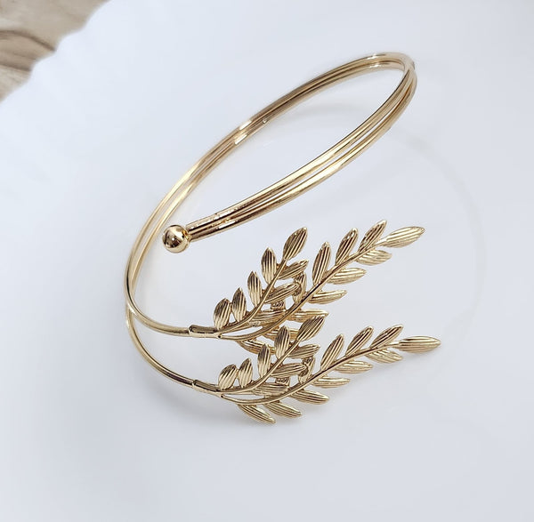 Trendy Leaf Gold Tone Armcuff fir women