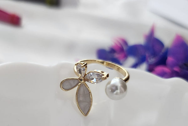 Adorable gold Tone Adjustable Finger Ring For Women 